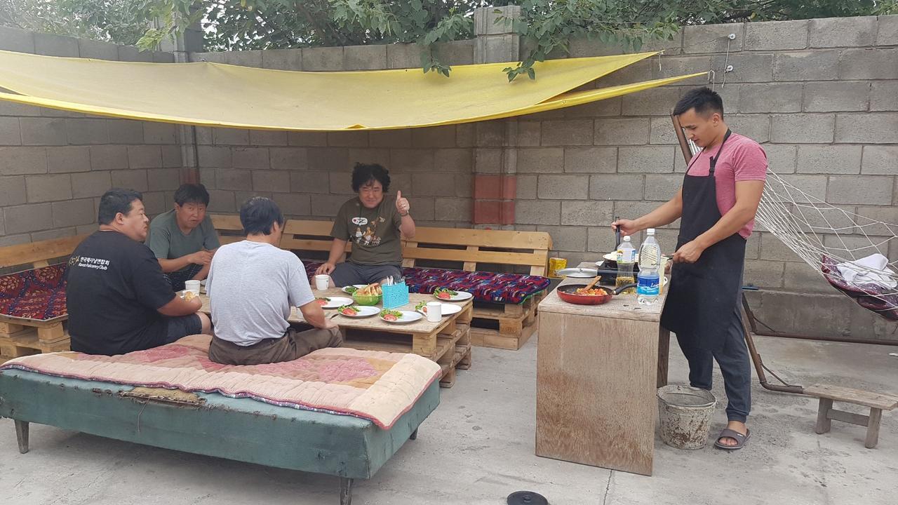 Bishkek Homestel 比什凯克 外观 照片