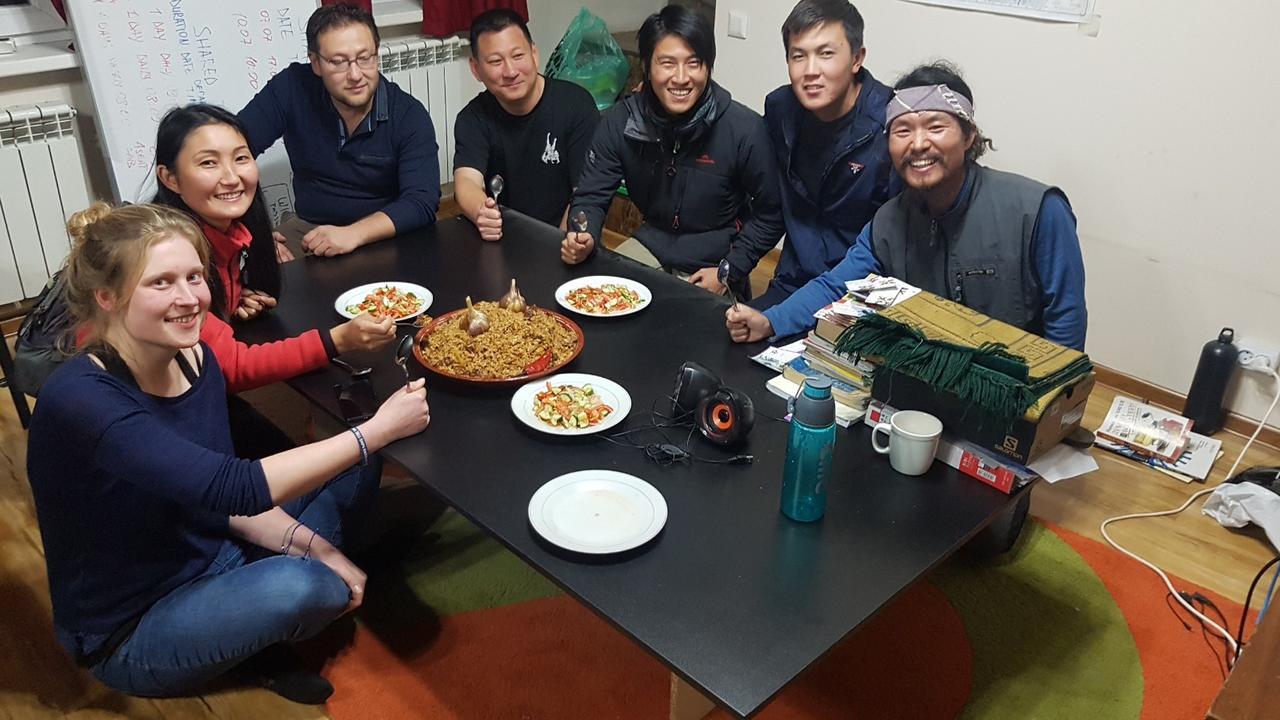 Bishkek Homestel 比什凯克 外观 照片